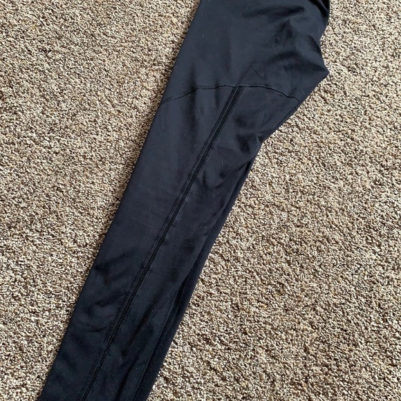 Yogalicious Leggings - Picture 2 of 4